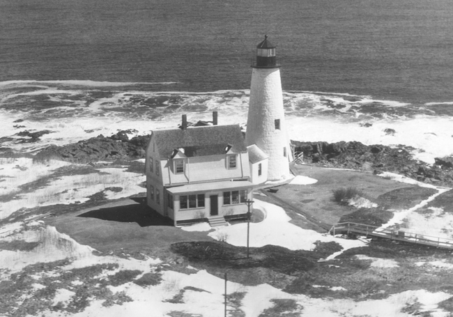 Wood Island Lighthouse, Maine at Lighthousefriends.com