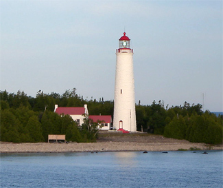 Cove Island Lighthouse, Ontario Canada at Lighthousefriends.com